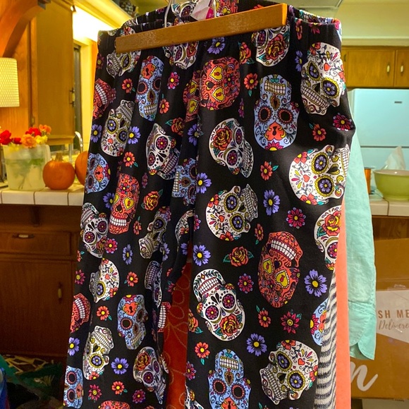 HALLOWEEN SUGAR SKULL DAY OF THE DEAD NOBO  LEGGINGS XL 15 17 NWOT - Picture 9 of 10